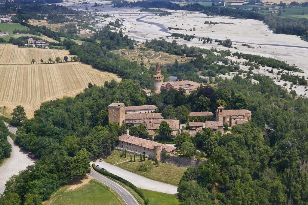 Hotel Torre Di San Martino Gazzola Di Rivalta Ngoại thất bức ảnh